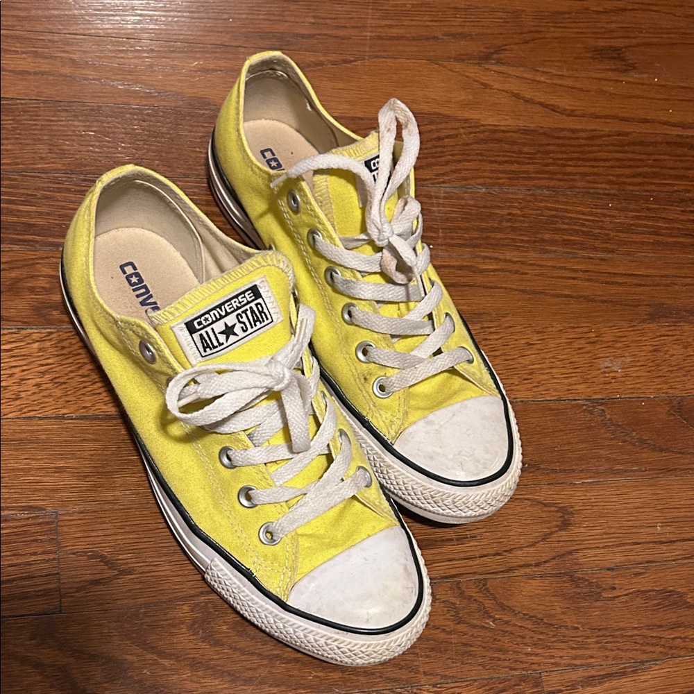 Converse low top
